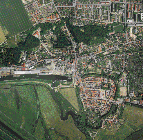 Datei:Luftbild Hafen.jpg