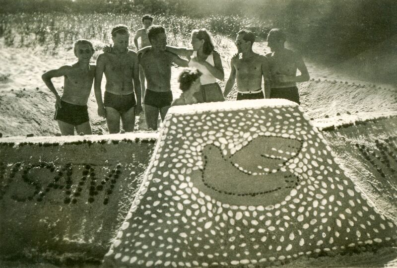 Datei:Zinnowitz-Strandburgenbauer (4).jpg