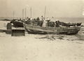 1929 014 Fischerstrand Anlandung.jpg