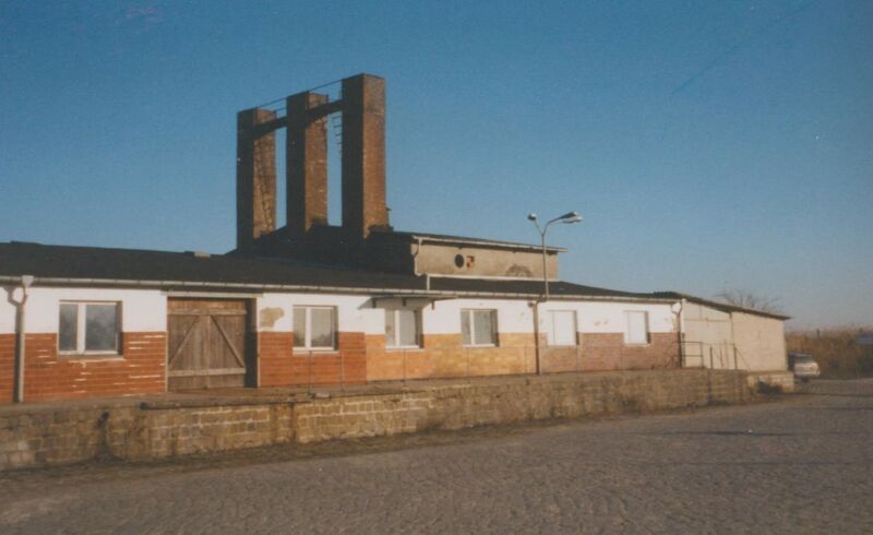 Datei:1997 Karlshagen Fischräucherei.jpg