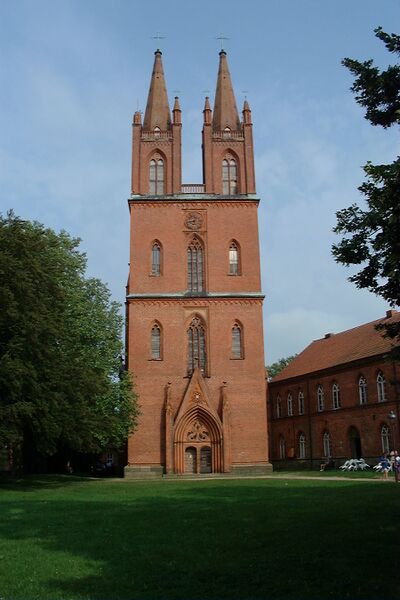 Datei:Dobbertin-Dorf 440 (2002).jpg