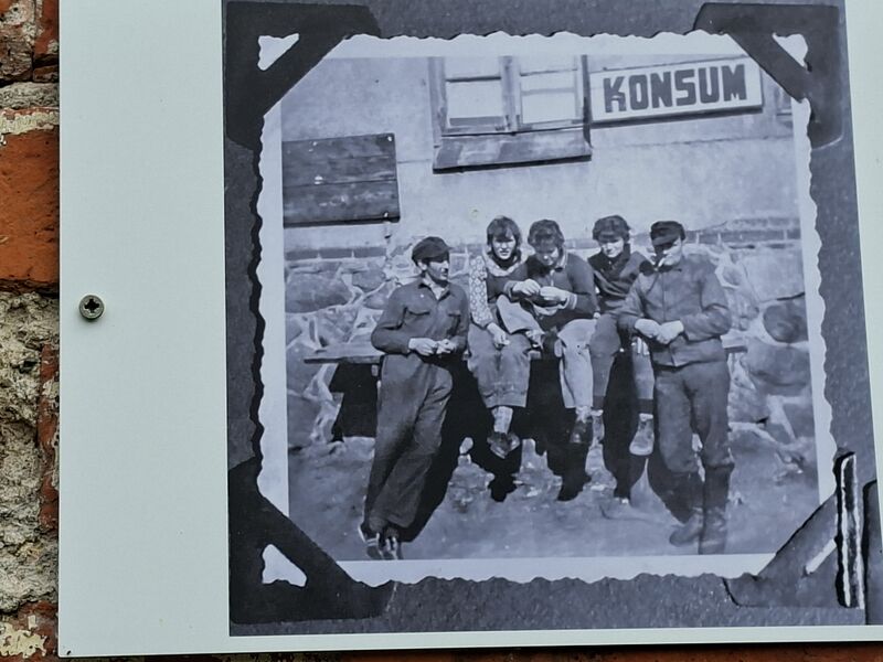 Datei:Eickelberg-Konsum 5 Leut.jpg
