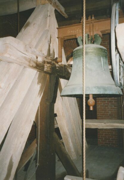 Datei:1998 Marienkirche Glocke.jpg