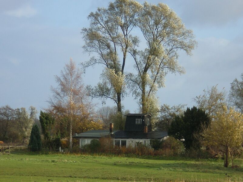 Datei:2008 Räucherei.jpg