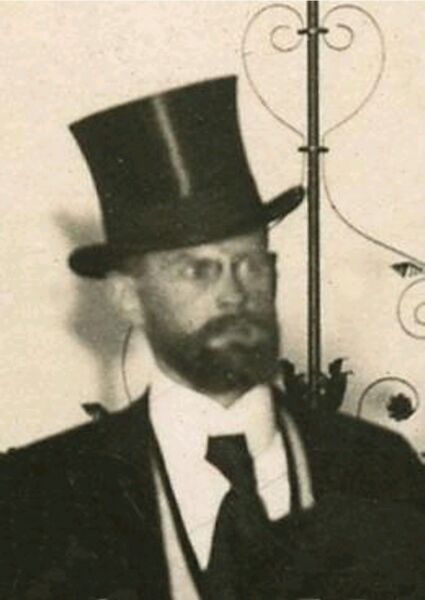 Datei:Zinnowitz-Dr. Felix Voigt.jpg