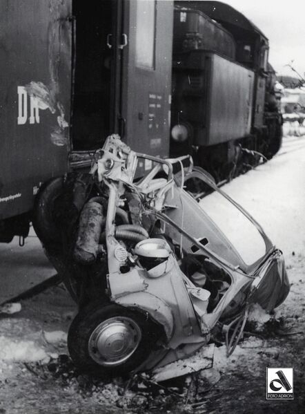 Datei:Zinnowitz-Unfall ca.1960-3.jpg