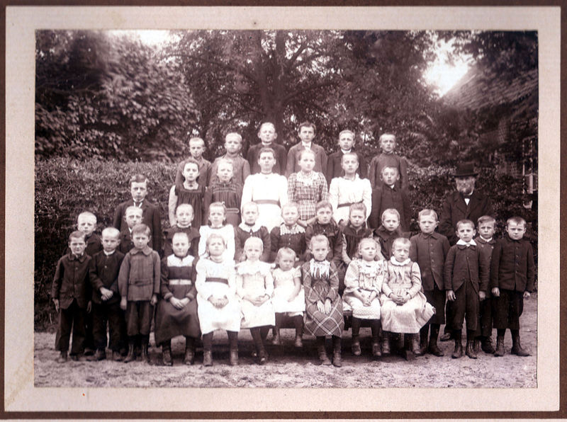 Datei:K.B. Schulbild Ebel.jpg