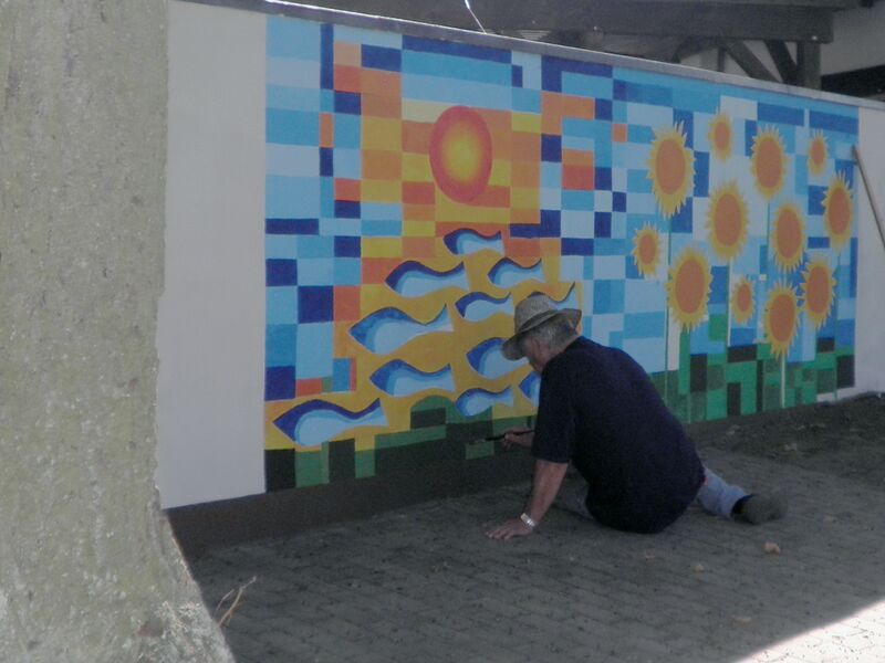 Datei:Wandbild Wolfgang arbeitet.jpg