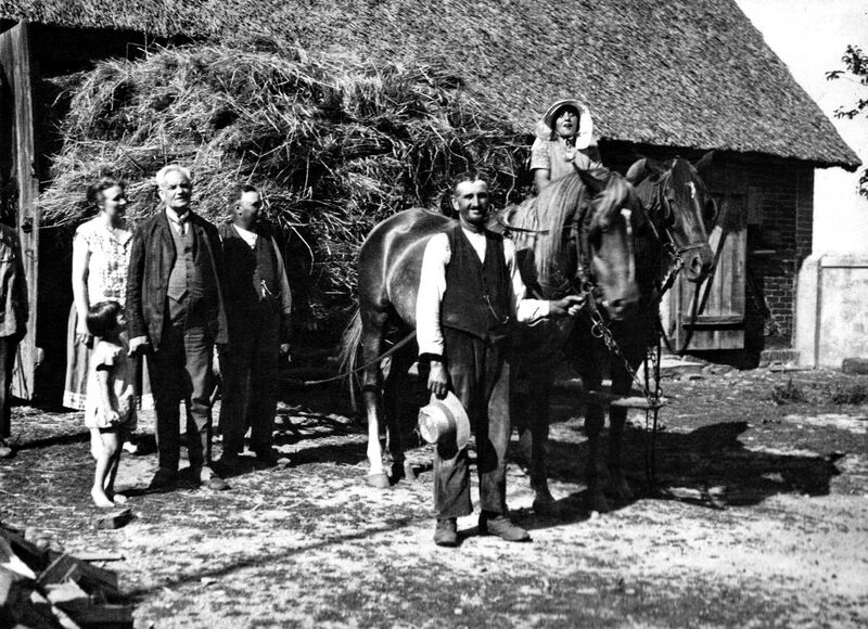 Datei:Friedrichsruhe Schulscheune.jpg