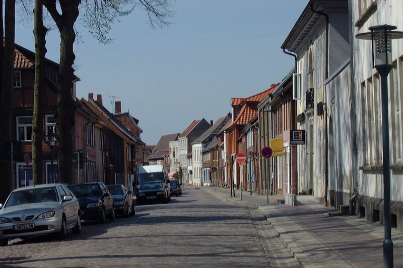 Datei:Boizenburg (Elbe)-30 (2003).jpg