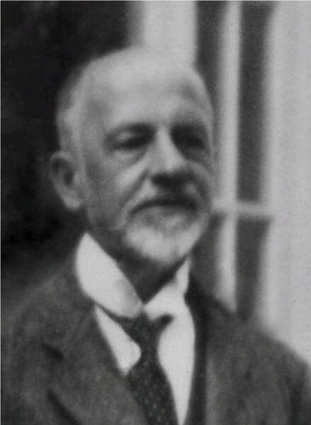 Datei:Zinnowitz-Dr. Hausen, Emil.jpg