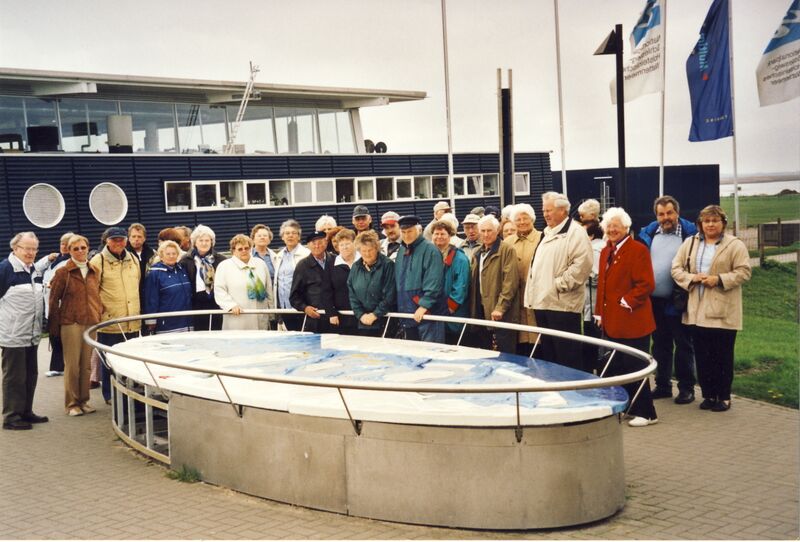 Datei:Gruppenfoto.jpg