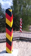 Grenze 4 Grenzpfosten Polen BRD.jpg