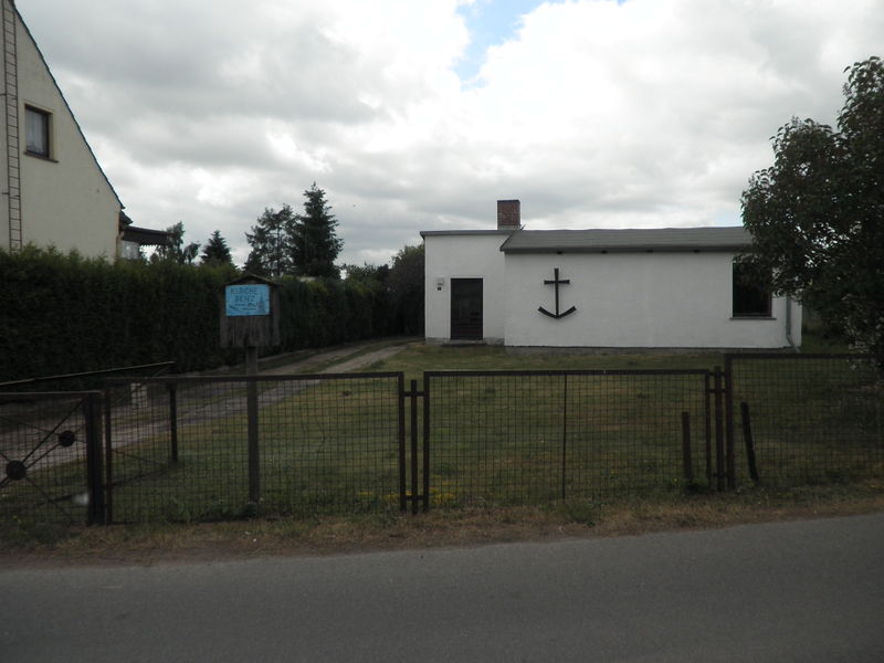 Datei:Neppermin Gebäude Kirche.jpg