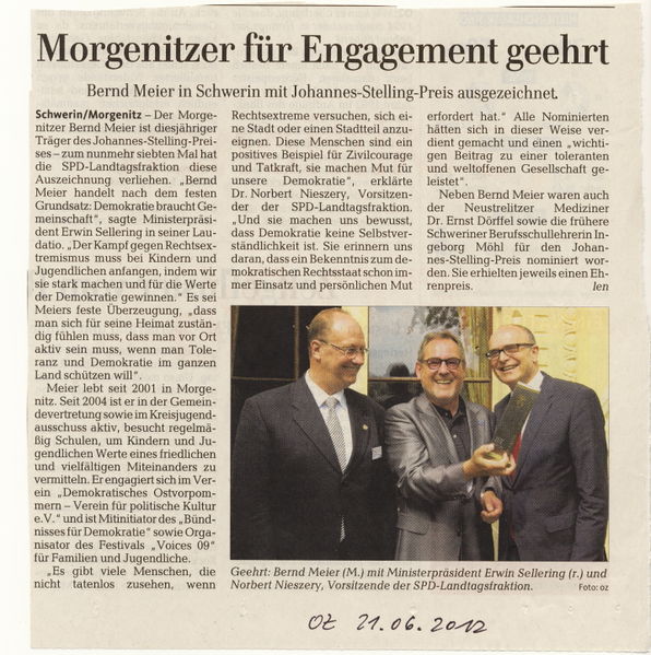 Datei:2012 Ehrung.jpg