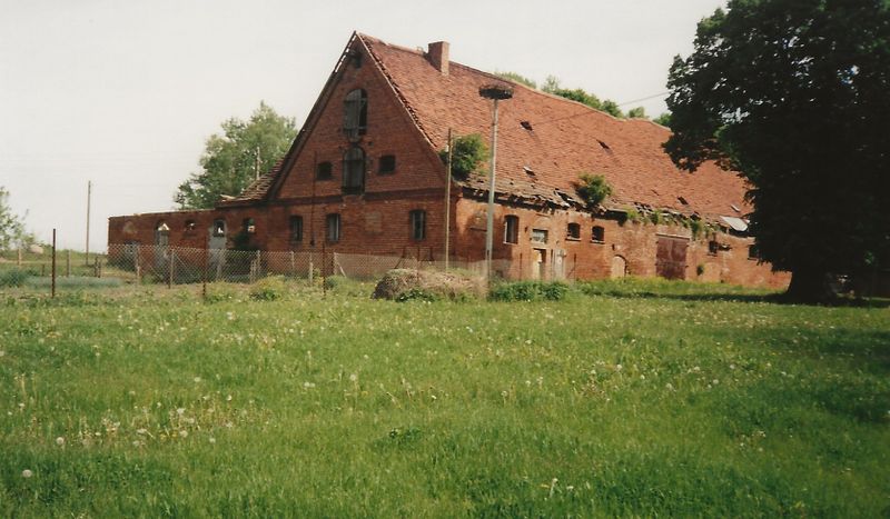 Datei:Speicher am Roidiner Gutshaus 1997.jpg