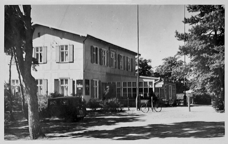Datei:Zempin-Strandhotel-ca.1938.jpg