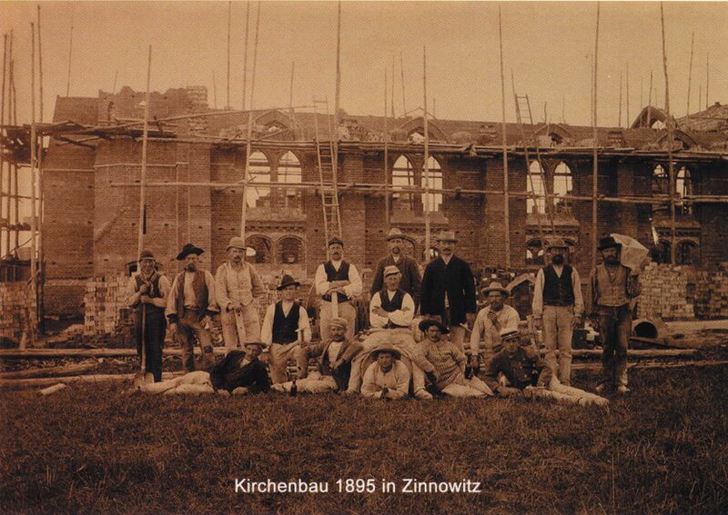 Datei:Zinnowitz Kirchenbau.jpg