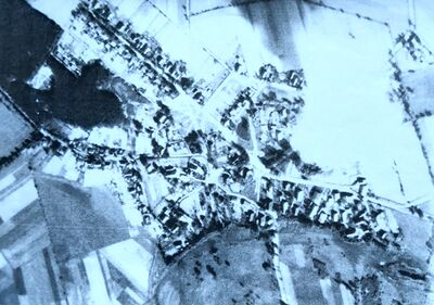 Das Luftbild zeigt noch den alten Sudeübergang