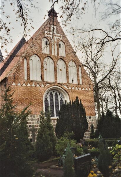 Datei:2001 Hohendorf Kirche 1.jpg