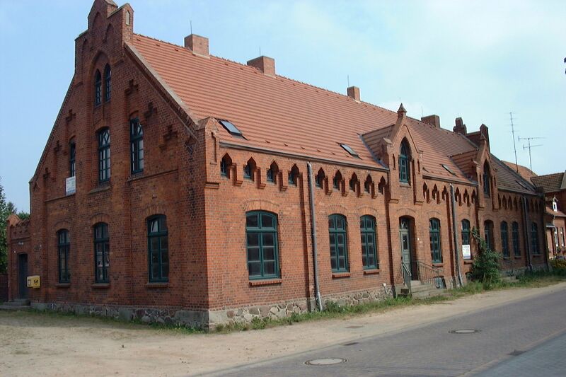 Datei:Dobbertin-Dorf 421 (2002).jpg