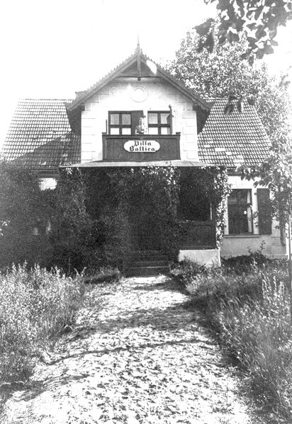 Datei:Zempin Villa Baltica Scheele.jpg