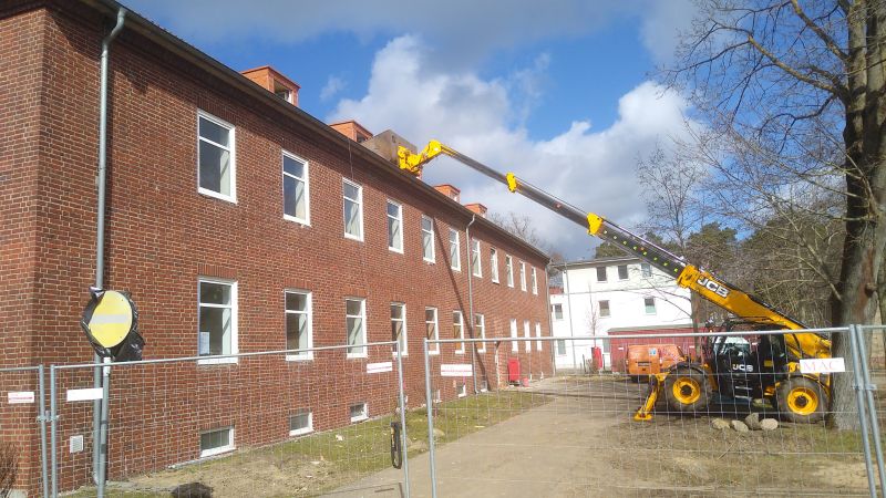 Datei:2021 Sanierung A.-Köbis-Str. 6.jpg