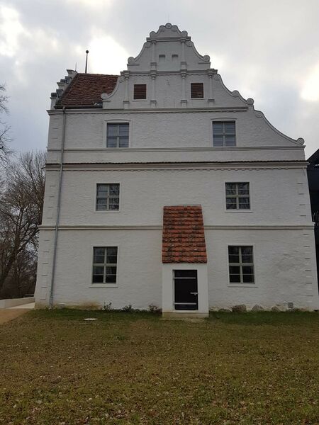 Datei:Quilow Schloss 2021 b.jpg