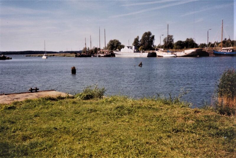 Datei:Peenemünde 2004 Nordhafen 3.jpg