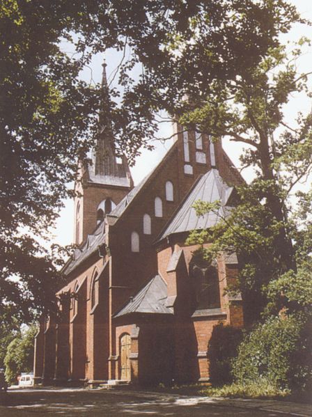 Datei:Zinnowitz Kirche.jpg