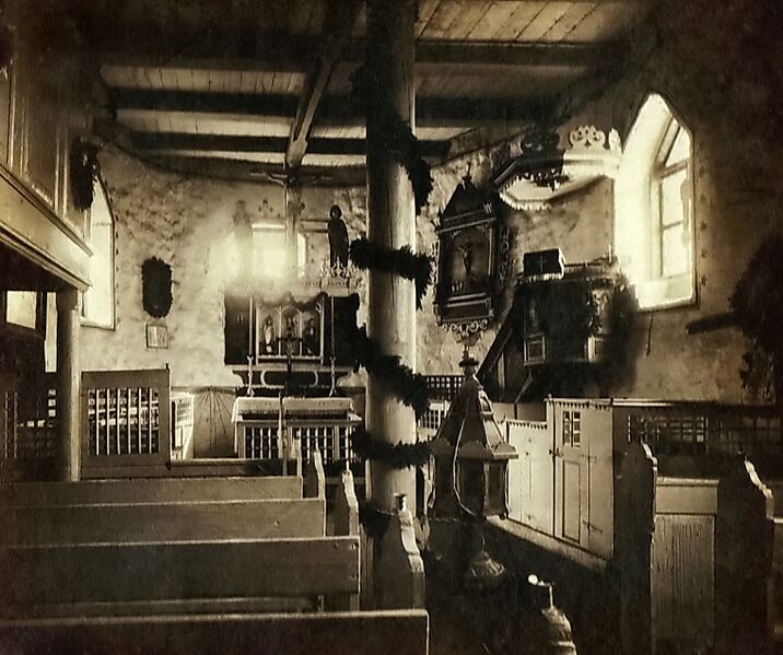 Datei:Karbow - Kircheninneres 1918.jpg
