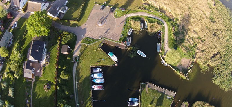 Datei:04 Hafen Boote Rundell.jpg