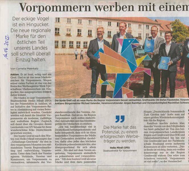 Datei:2022 Greif modern 1.jpg