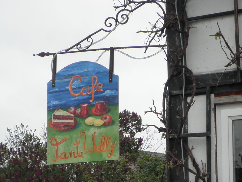 Datei:Cafe Wally Schild.jpg