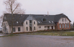 Kirch-Mulsow-700-20-ehemalige-Schule-nach-Umbau.png