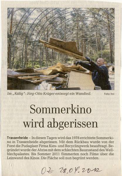 Datei:2012 Sommerkino aus.jpg