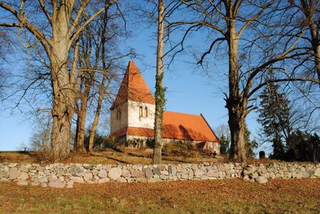 Kirche Zehna 2016.JPG