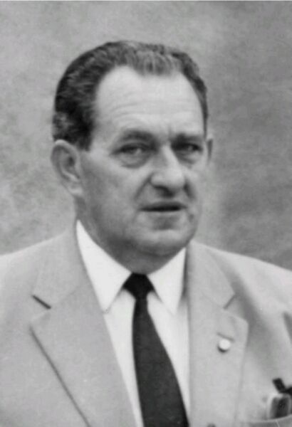 Datei:Zinnowitz-Lehrer-Behlke, Otto.jpg