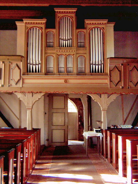 Datei:2009 Seiteneingang.jpg