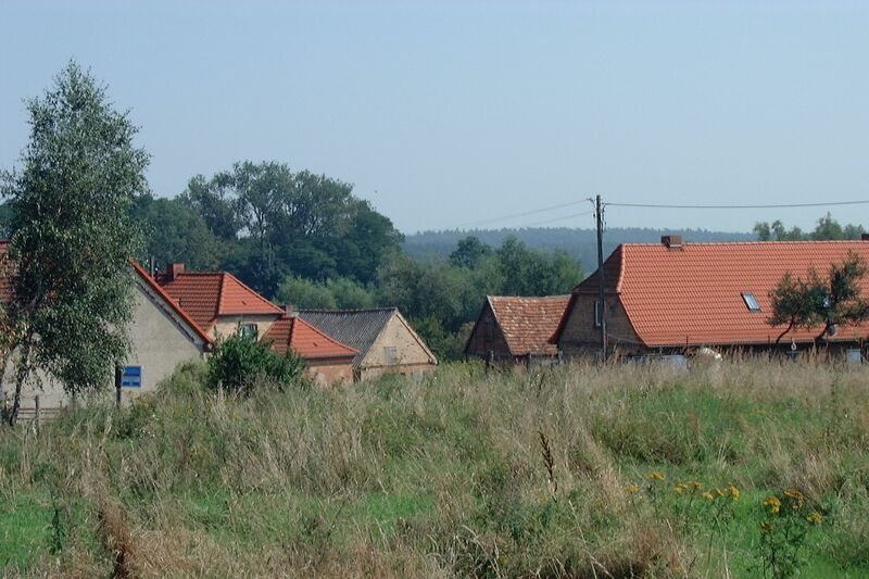 Datei:Groß Breesen-KA Dobbertin 948 (2002).jpg