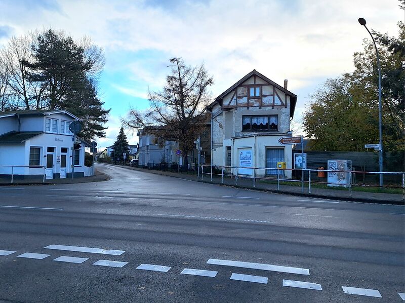 Datei:Zempin-Kreuzung 2025.jpg
