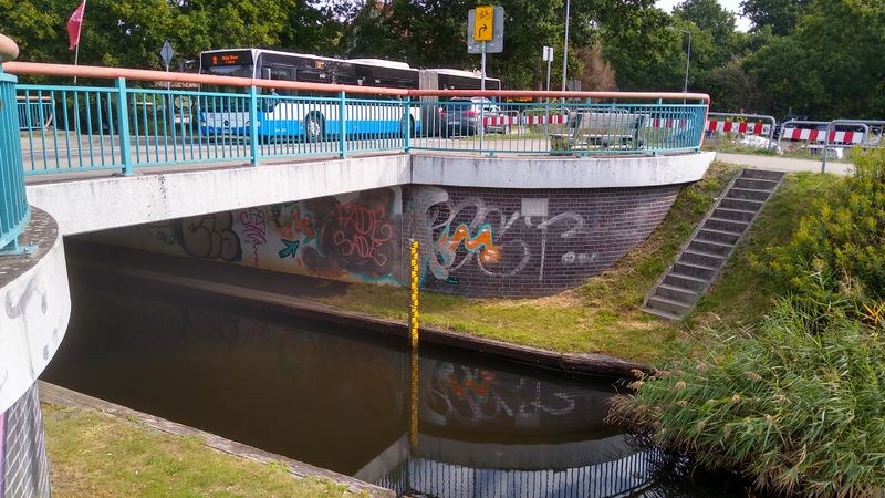 Datei:2020 Moorgrabenbrücke.jpg
