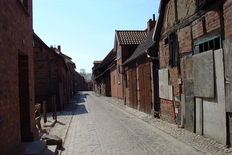 Datei:Boizenburg (Elbe)-22 (2003).jpg