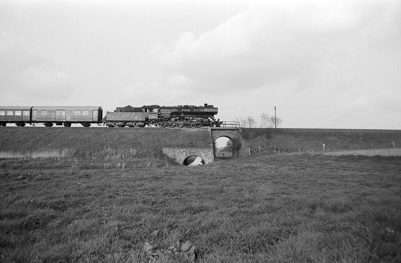 Datei:Friedrichsruhe 50 3642.jpg