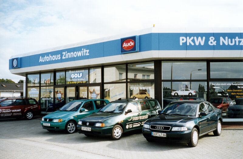 Datei:Zinnowitz-Autohaus Verkaufspavillon 1993.jpg