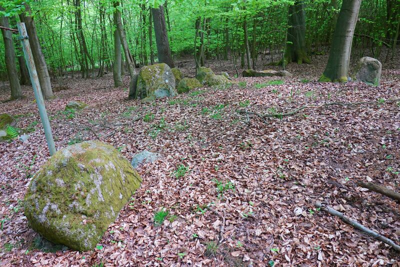 Datei:Hünengräber Dambeck 1 1.jpg