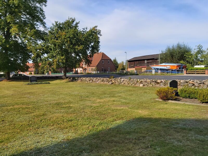 Datei:Zahrensdorf.Erbkrug.jpg