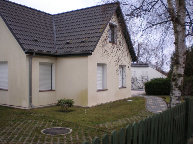 Datei:2007 Flak Mauer Haus Möwenweg.jpg