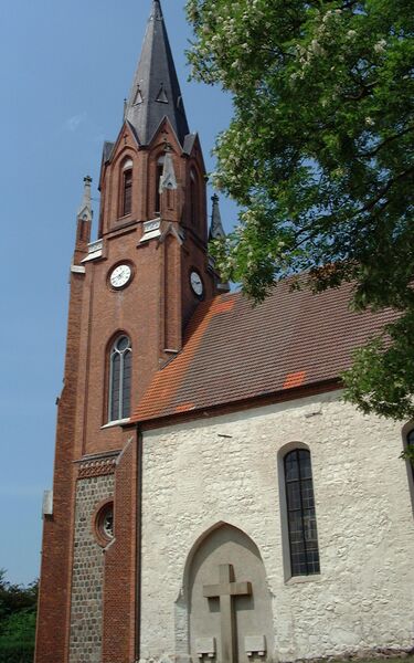 Datei:Burg Stargard-71 (2003).jpg