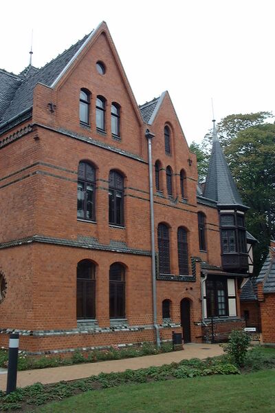 Datei:Doberan (Bad) 7401 (2004).jpg